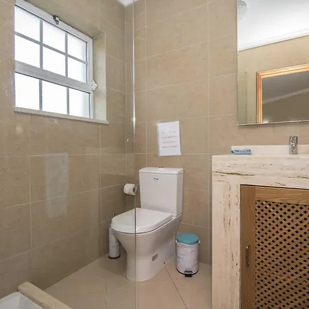 וילה Panoramica אסטוי